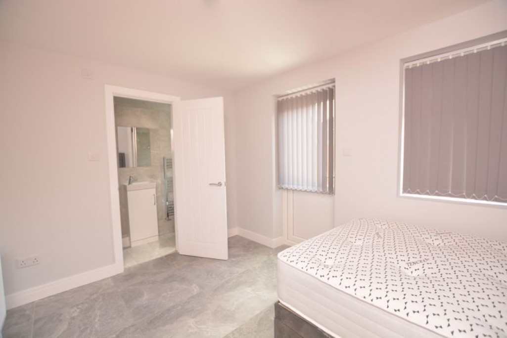 Rochfords Gardens, Slough, Detached