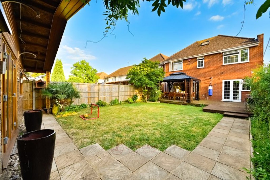 Images for Castleview Road, Langley EAID:LanghamsEstateAgents7 BID:Langhams Estate Agents
