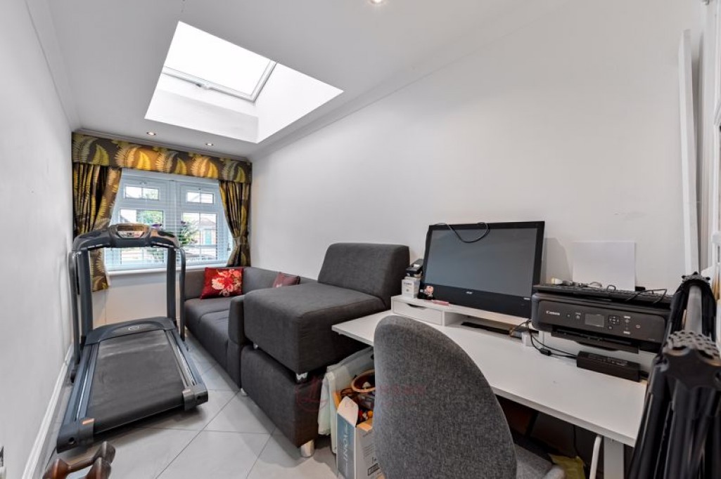Images for Castleview Road, Langley EAID:LanghamsEstateAgents7 BID:Langhams Estate Agents