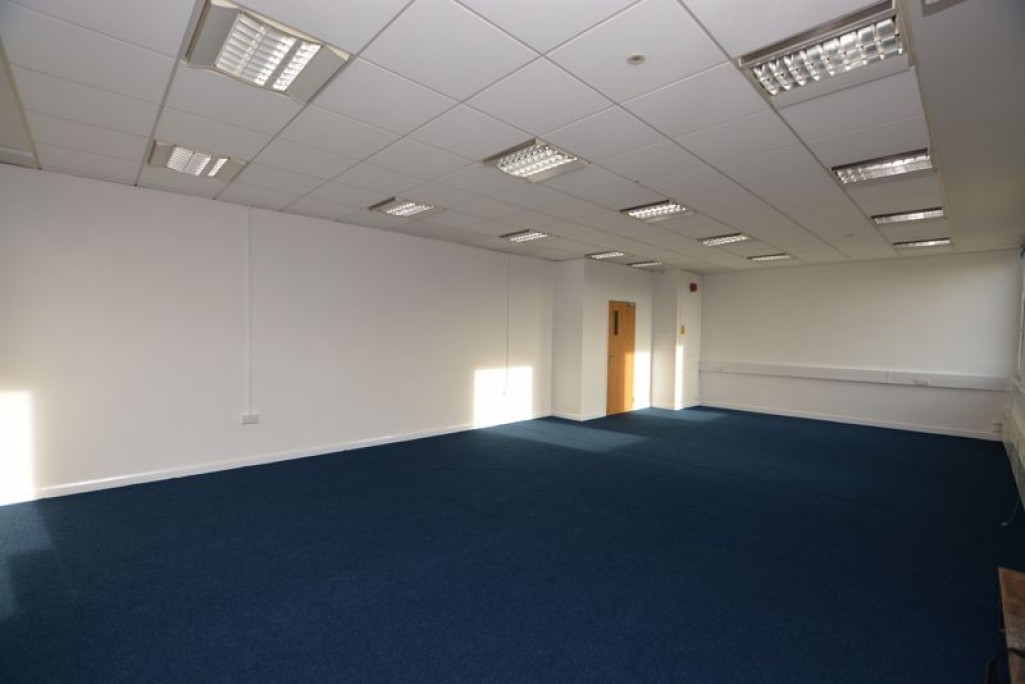 Images for High Street, SLOUGH EAID:LanghamsEstateAgents7 BID:Langhams Estate Agents