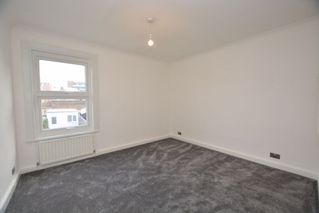 Images for Grays Road, Slough SL1 3QG EAID:LanghamsEstateAgents7 BID:Langhams Estate Agents