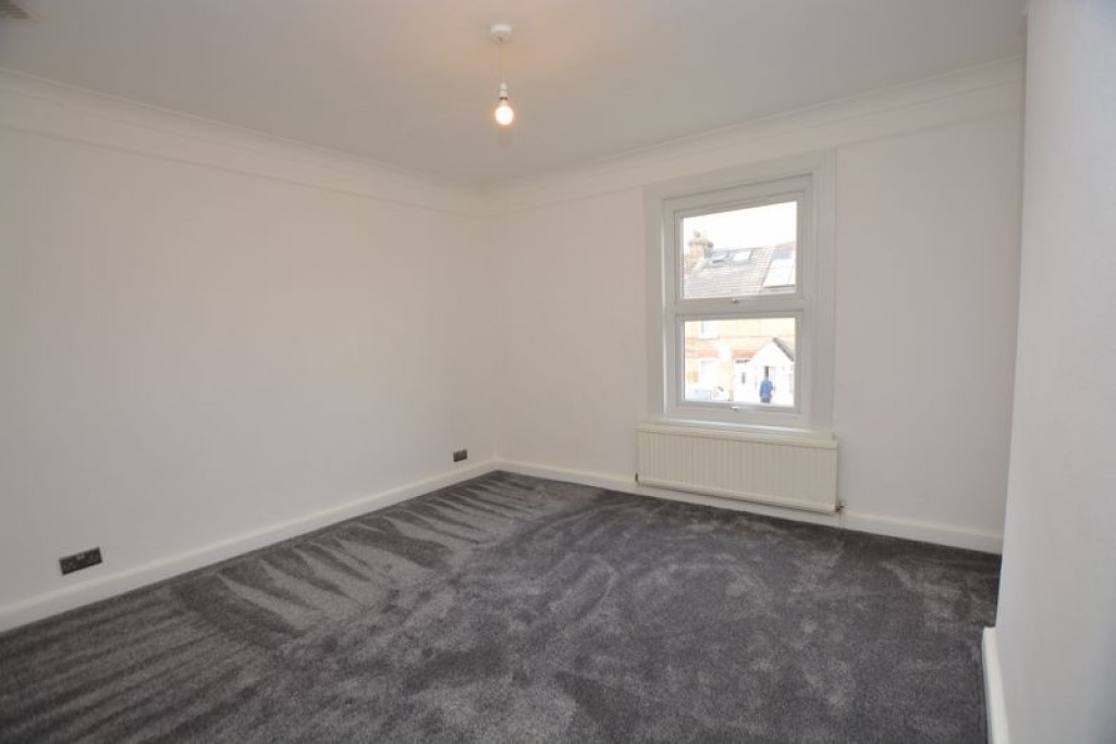 Images for Grays Road, Slough SL1 3QG EAID:LanghamsEstateAgents7 BID:Langhams Estate Agents