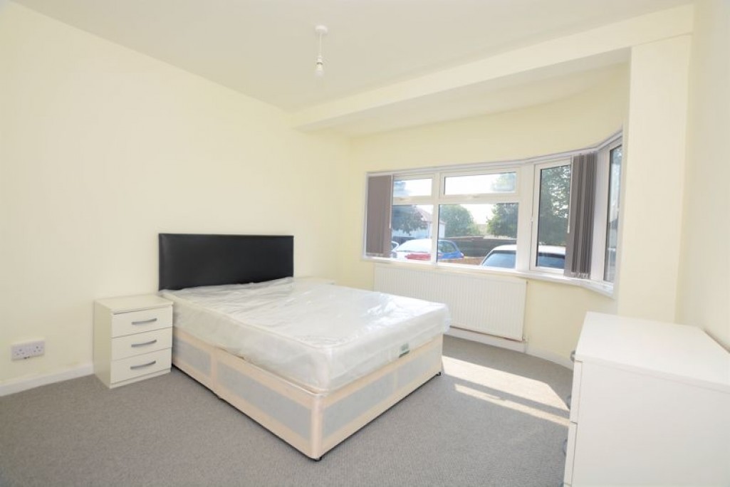 Images for Cumberland Avenue, Slough EAID:LanghamsEstateAgents7 BID:Langhams Estate Agents